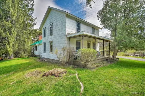 9247 N Protection Rd, Holland, NY 14080