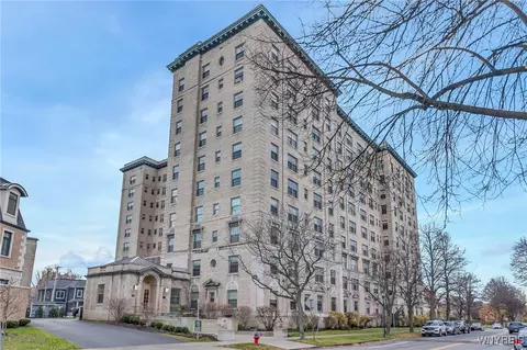 33 Gates Cir #5G, Buffalo, NY 14222