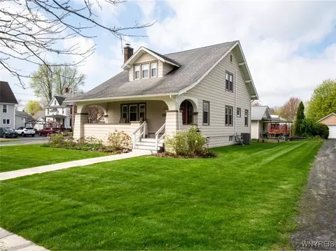 1216 West Ave, Shelby, NY 14103
