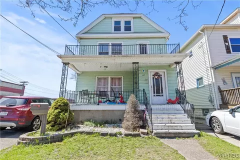 12 Hobart St, Buffalo, NY 14206
