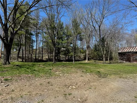 788 Grover Rd, Aurora, NY 14052