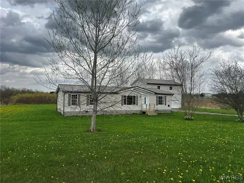 10075 Fargo Rd, Darien, NY 14036