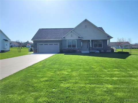 5260 Murphy Rd, Orchard Park, NY 14127