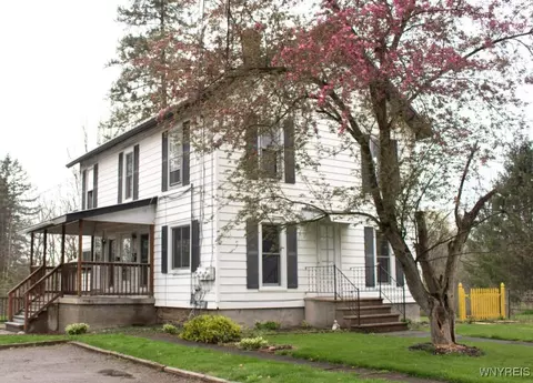 376 Buffalo St, Gowanda, NY 14070