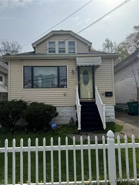 21 Theodore St, Buffalo, NY 14211