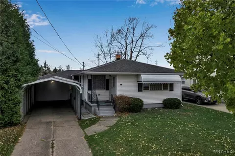 212 Wagner Ave, Sloan, NY 14212