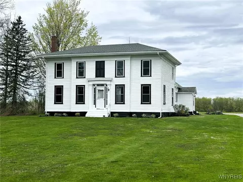 7310 Milestrip Rd, Orchard Park, NY 14127