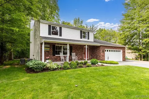 103 Old Orchard Ln, Orchard Park, NY 14127