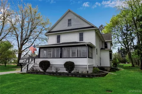 2864 Retsof Ave, Piffard, NY 14533