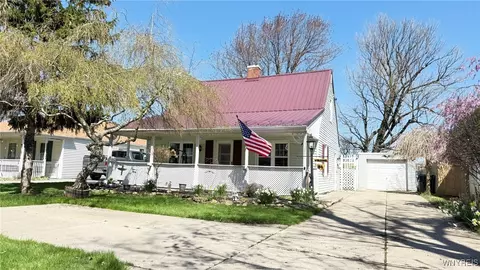 94 Koenig Rd, Tonawanda, NY 14150