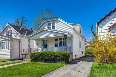 38 Rounds Ave, Buffalo, NY 14215