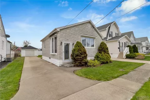97 Keever Ave, Lackawanna, NY 14218