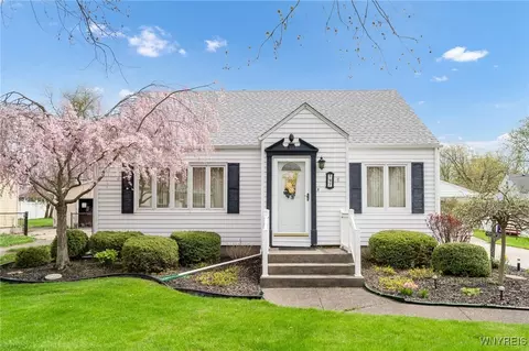 97 Sharon Dr, Tonawanda, NY 14150