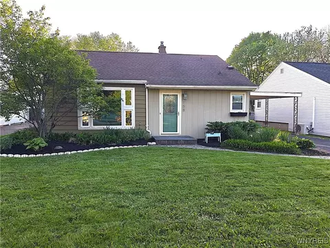 158 Briarcliff Rd, Cheektowaga, NY 14225