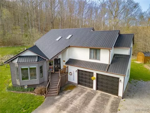 Exterior - 1414 Alpine Drive Aka 835r South Union St #R, Olean, NY 14760 photo 5 of 8