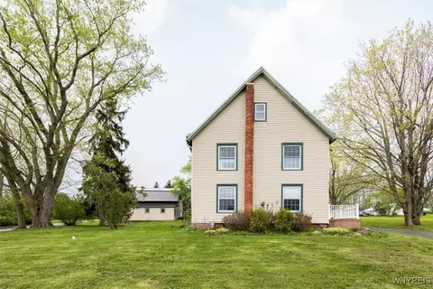 9103 Gowanda State Rd, Eden, NY 14057