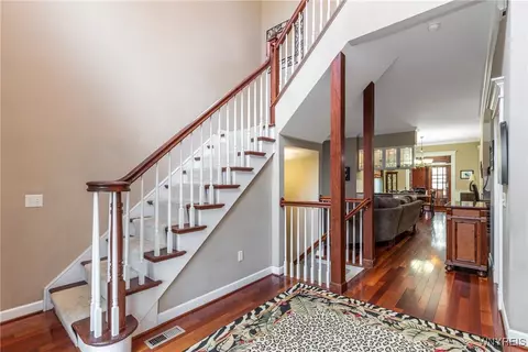 Entry Way - 976 River Rd, Porter, NY 14174 photo 2 of 7