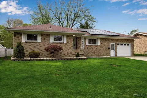 30 Ashford Pl, Depew, NY 14043