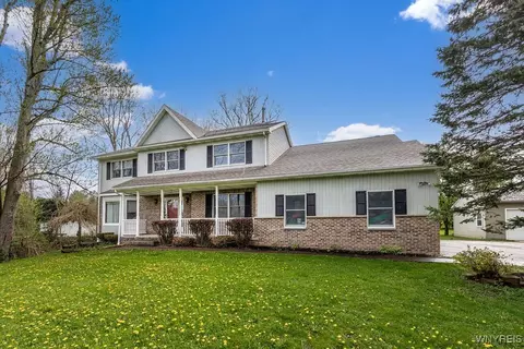 621 Transit Rd, Orchard Park, NY 14127