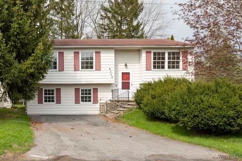 8230 Bitternut Ln, Liverpool, NY 13090