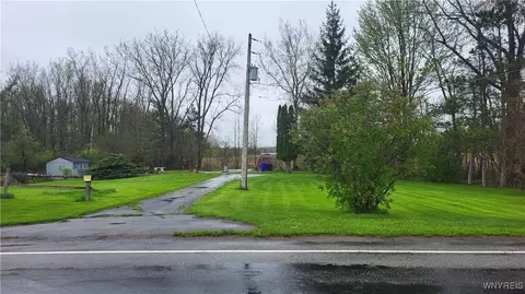 13342 Dorsch Rd, Newstead, NY 14001