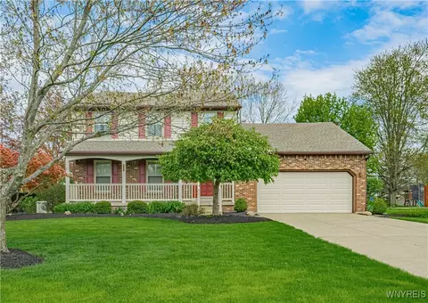 8890 Candlewood Ln, Clarence Center, NY 14032