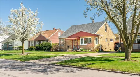 155 Werkley Rd, Tonawanda, NY 14150