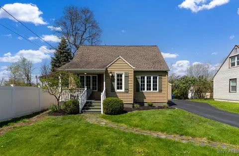 220 Dellwood Rd, Amherst, NY 14226