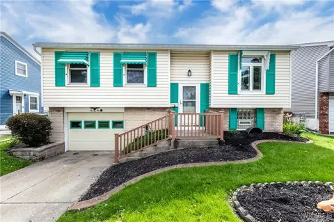 21 Francine Ln, Cheektowaga, NY 14227