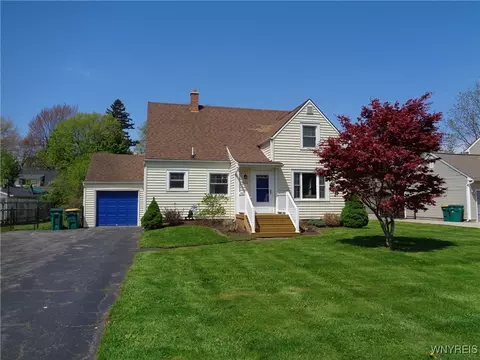 4274 Trailing Dr, Buffalo, NY 14221