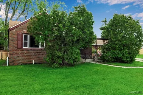 26 Campbell Rd, Cheektowaga, NY 14215