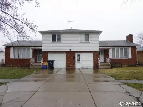 87 Sandra Dr, Lackawanna, NY 14218