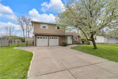 5153 Glenwood Dr, Buffalo, NY 14221