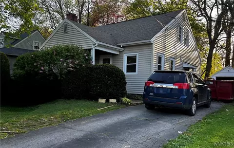 214 Forgham Rd, Greece, NY 14616