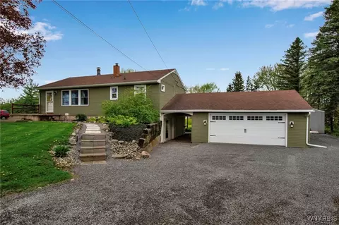 5069 Upper Mountain Rd, Cambria, NY 14094