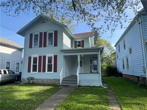 107 Spalding St, Lockport, NY 14094