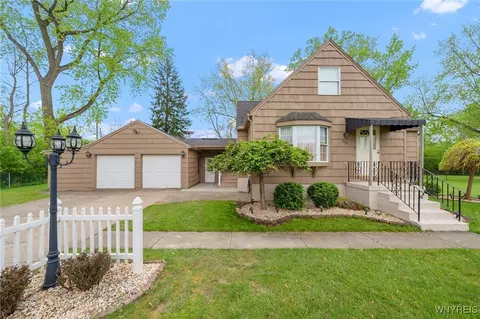 115 Greenfield Ave, West Seneca, NY 14224