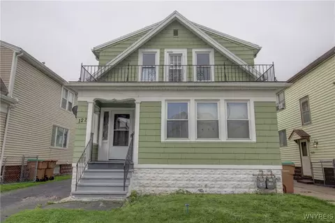 122 Preston Rd, Cheektowaga, NY 14215