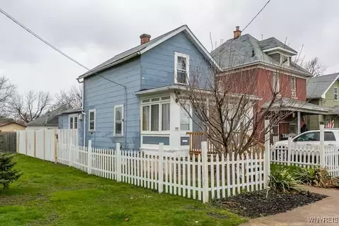 324 38th St, Niagara Falls, NY 14303