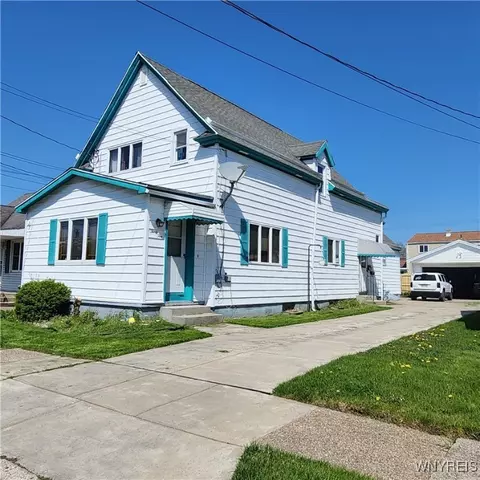 35 Wabash Ave, Cheektowaga, NY 14206