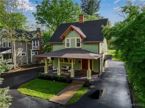 133 Buffalo Rd, Aurora, NY 14052