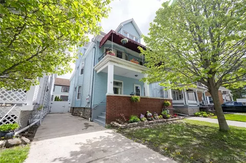15 Teresa Pl, Buffalo, NY 14210