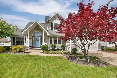 3669 Kelsey Ln, Wheatfield, NY 14120