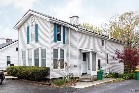 432 Pleasant Ave, Hamburg, NY 14075