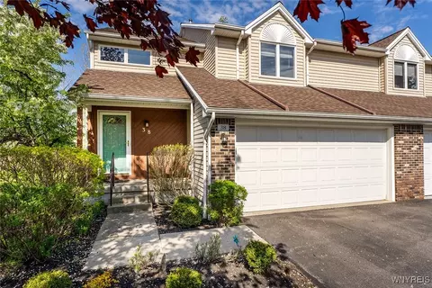 38 Northwood Dr, Depew, NY 14043