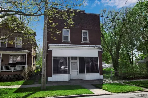 2423 Falls St, Niagara Falls, NY 14303