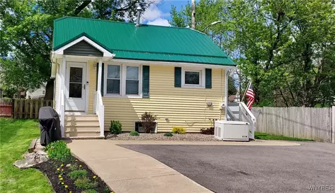 72 Ebenezer Dr #REAR, West Seneca, NY 14224