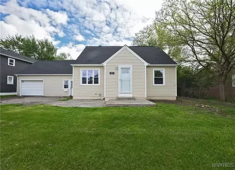 41 Elmview Ave, Lackawanna, NY 14218