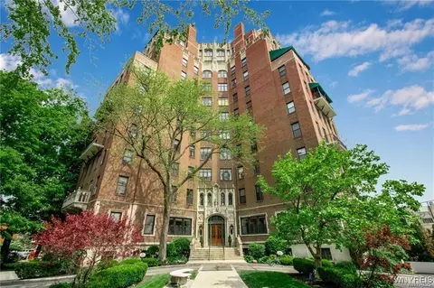 800 W Ferry St #9D, Buffalo, NY 14222