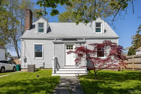 922 91st St, Niagara Falls, NY 14304